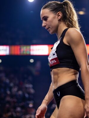 Laura Valette hot athlete girl