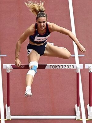 Laura Valette hot hurdler